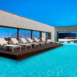 **** Отель Marriott Crystal Towers ЮАР